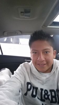 soy feliz y alegre y me gusta compatir con mis amigos q los quiero mucho