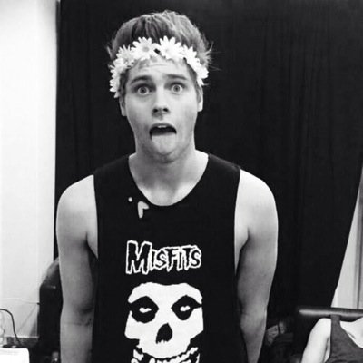 WatermelonLuke_'s profile picture. ╰☆╮ι ℓιкє ℓυкє нєммιηgѕ мσяє тнαη ι ℓιкє уσυ ╰☆╮
other account: @SmilxeHemmo