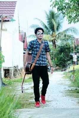 dariel249's profile picture. Singer dan bisnisman