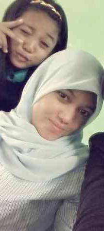 yanahardiana67's profile picture. 