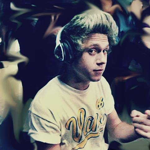 HarryCevozinho's profile picture. A questão não é ter uma bio criativa, e sim fazer uma bio criativa, eu sou criativa, muito criativa mas por conta da minha criatividade estou sem criatividade.