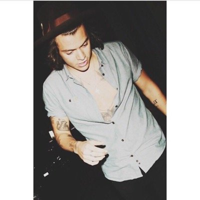 Free follow from @gloriousnjh and @narrynotes ask us for a follow back