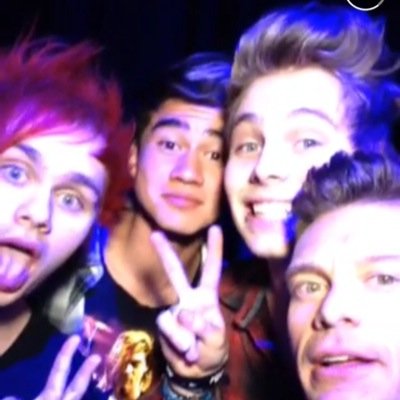 Hi my name is Katherine..... And i am in love with a band called 5 Seconds Of Summer @5sos