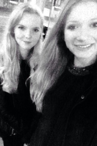 Dana____Marie's profile picture. Nerd