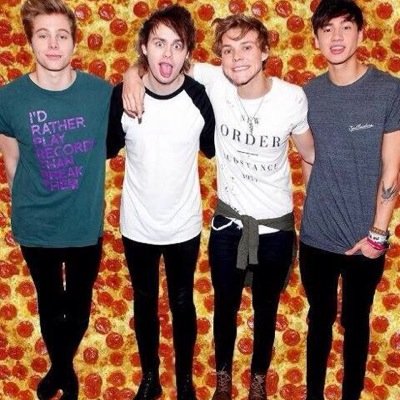 0/4 ~5sos fam~ //go follow my other account @kittenmikkimitz \\