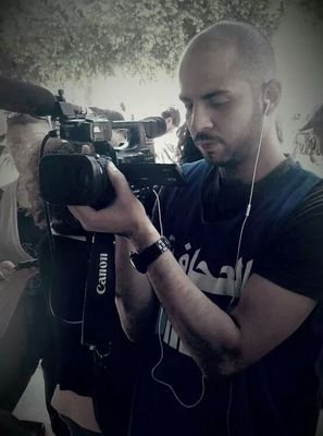 producteur et animateur à express fm - Journaliste à Nawaat (2011-2013) ,producteur et présentateur à Telvza-TV chroniqueur Nessma_TV