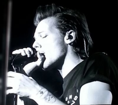 Another timezone takin me away from you -Ashton