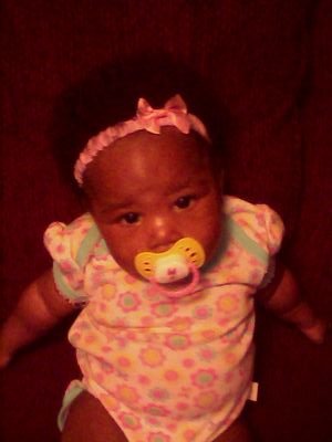 Just A Pretty Mf Living And Loving My Life With My Baby Girl Armoni Being The Best Mommy To Her With Lots Of Love  We Anit Got No Worries !!!! ❤