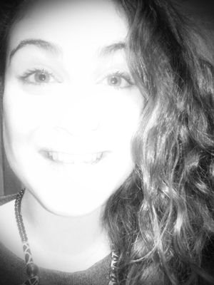 Mirichuchuli's profile picture. La vida sin riesgo sería insípida.