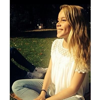 insta : emmavnijnatten | snap : emmavn