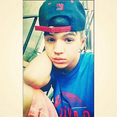 Quem se descreve se limita
