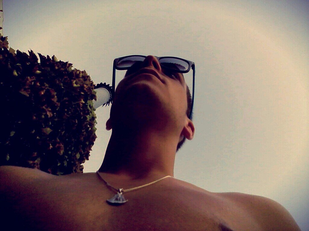 aLd_95's profile picture. Vive y se Feliz                                                                  ~20~