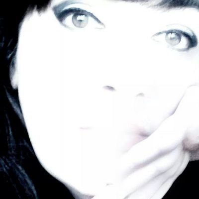 EvaOviedo20's profile picture. «Para ser feliz hay que tener mala memoria#