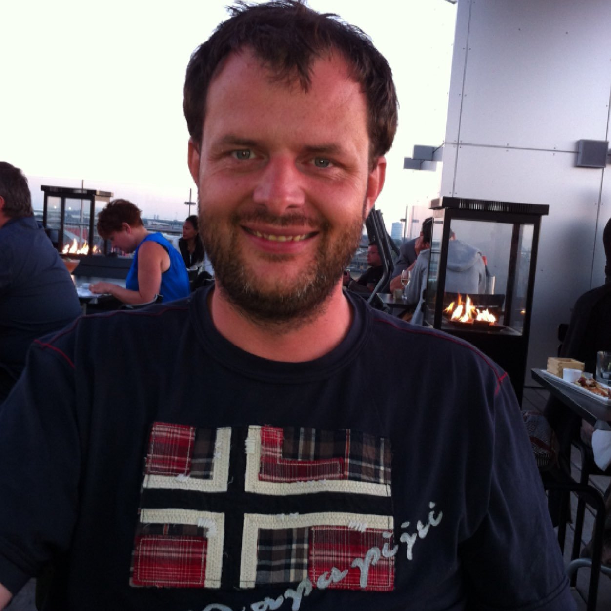 PerWorkbetter's profile picture. 