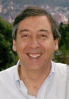 Consultor Empresarial, queremos ayudar a crecer el país, desarrollando el talento en las empresas, con consultoría, mentoria y cátedra.