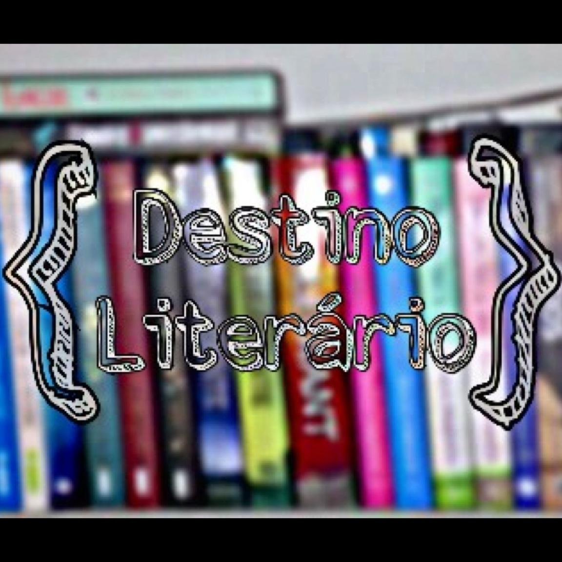 Duas amigas que não tinham nada pra fazer e resolveram falar de livros.