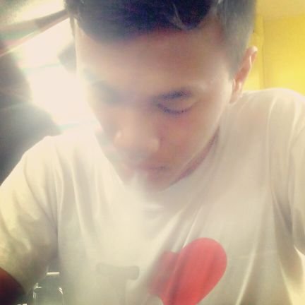 Hey guys .. my name amir .. age 18 . stay klang .