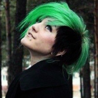 Hey! My name is Gee Way. I'm a girl with a boyish personality. I love horror films, music, and sex.