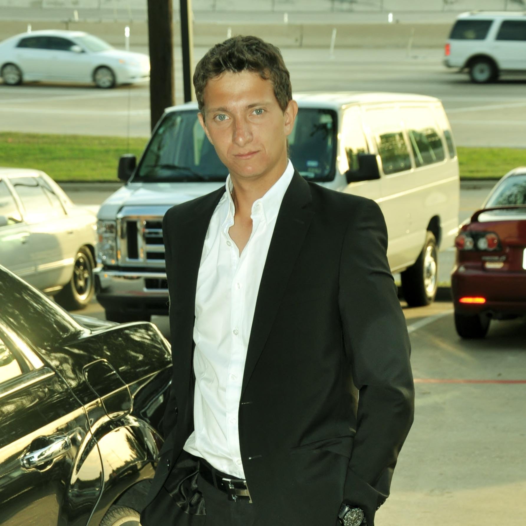 pavelzh123's profile picture. 