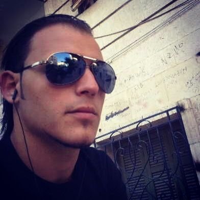 ‏‏انا + اعشق الجنس ولاكن برومنسيه ونعومه سأكونن سبب لأسعادك مدرب تيكوندو سوري ٢٥سنه ( بس ماحدش يكلمني إلا الجاد بختصار موووولعrawy1989‎‎@yahoo/اهم حاجه احترام ا