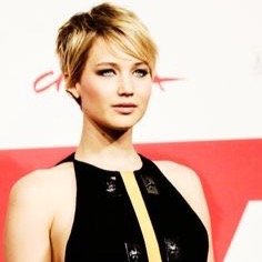 follow @thgftdiv :))) i follow most back ! ((this is my second saved acct))