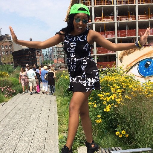 Lizzlicious's profile picture. 