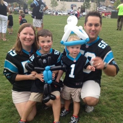 nikkibraswell's profile picture. 