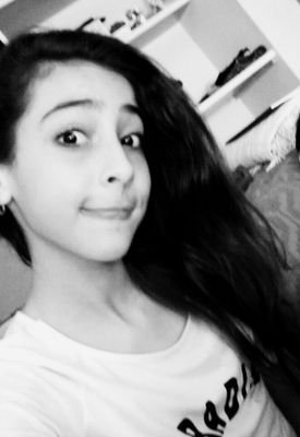 hoy sale gira con las wachas