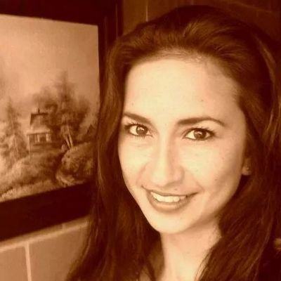 SantofimioCaro's profile picture. Socióloga, ambientalista, poeta, me gustan las caminatas, la bici, la buena música y los libros.