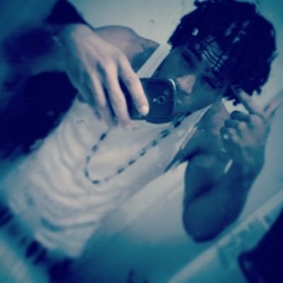 prettyboiiprin1's profile picture. 