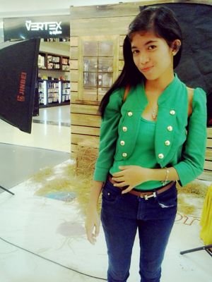 NadyaGrace5's profile picture. ig: nadya_grc | smk revany indra putra :)  XII akuntansi(: | 08august97