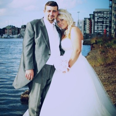 hannahmarieee93's profile picture. Hairdresser ✂ 
✌