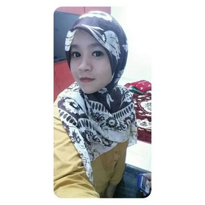 yaya_oranges's profile picture. 21 | Pahang | I'm to be a Teacher, Insya Allah