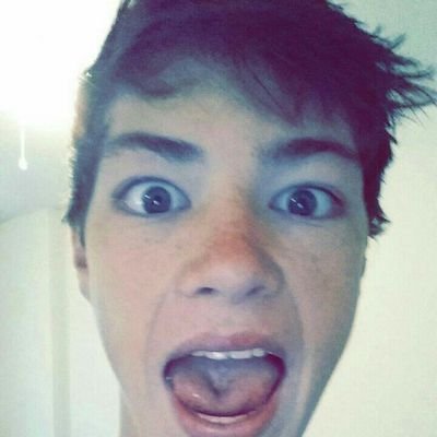 skinnyboyyy69's profile picture. 