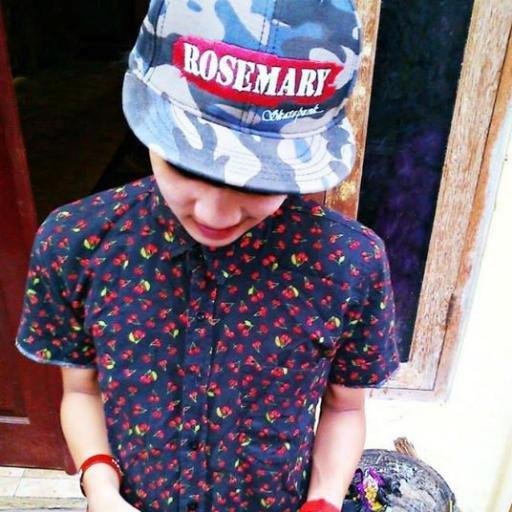 Follow aja dulu @AndreePrnmm kali aja ngena dihati, kalo suka follow aja.♥ || Follback? mention. bukan artis kok. :)