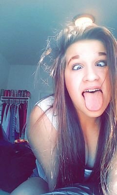 allydoodle54's profile picture. always replace feelings with alcohol