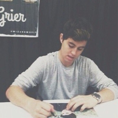 follow @casualgrier