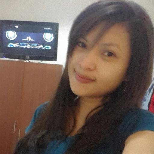 An ordinary person who believe in God, who love architecture world, who like photograph art n' traveling..