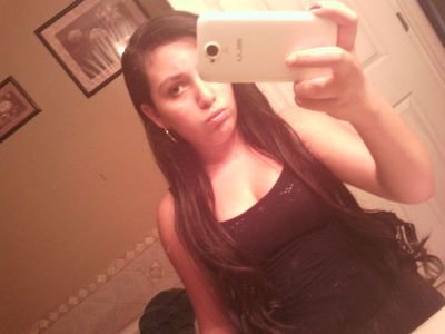 i am one of a kind! im a singer and a lovely gurl!♥ U follow me, i will follow u right back...u know u want to follow!;-p
