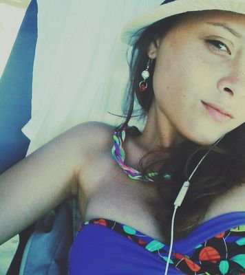 Enamorada de cinco chicos, ltorckadobleoenezetae, una revel's.// La unica real @nany_pk.// vgsb.