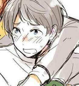 my name's nitori. I'm momosexual. I like flowers! and blood..