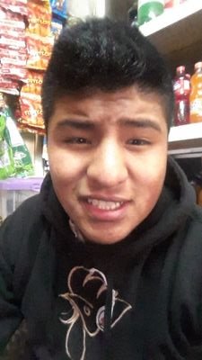 Estudiante : Futuro Conductor 
de TV,Relaciónista pública,
organizador de eventos
Amo a mi País 
Guatemala,