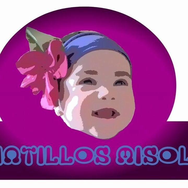 Diseñadora de accesorios para niñas,trabajo artesanal pedidos al wsap +56963664760