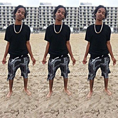 1⃣9⃣9⃣3⃣. RICHMOND VA. SINGLE WIT NO KIDS. R.I.P POPS. ONLY LIVE ONCE SO I LIVE IT UP. . KIK;DATNIGGA_DAWGG
