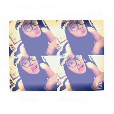 Adriana is dat name 
am awesome ❤                                    i love unicorns ✌                                 i live in a fantasy