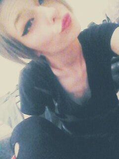 ello boyssss. tayler 20 momma
