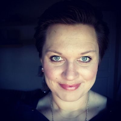 Steinsdottir's profile picture. If I could sum up my life in one line I would die of embarrassment