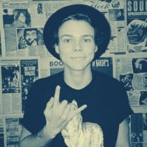 h(0/4)le in the middle of my heart like a polo