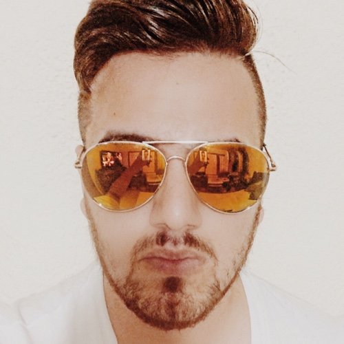 danythegiant's profile picture. Graphic Designer, Social Media, Apple Fan, Gamer Wannabe Geek. Sometimes I do Stuff...