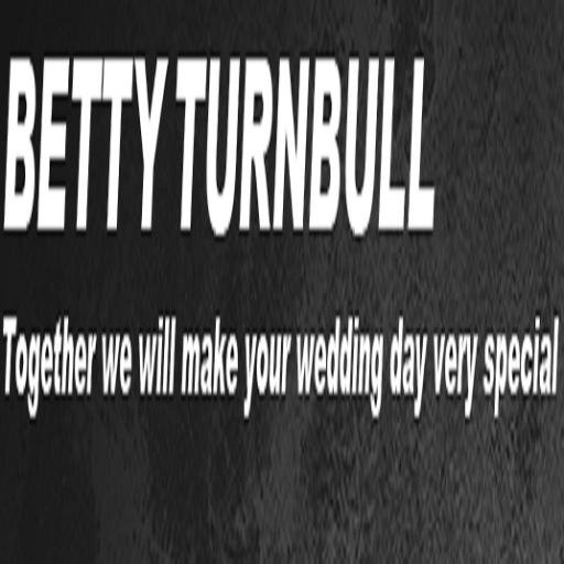 Betty has had 10 years experience as a Marriage Celebrant in the Queens town area as well as extended parts of Central Otago and South land.